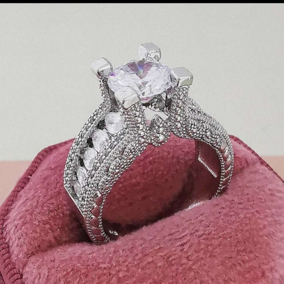 5.4 CT Sterling Silver Diamond RING SIMULATED DIAMOND - Picture 3 of 5